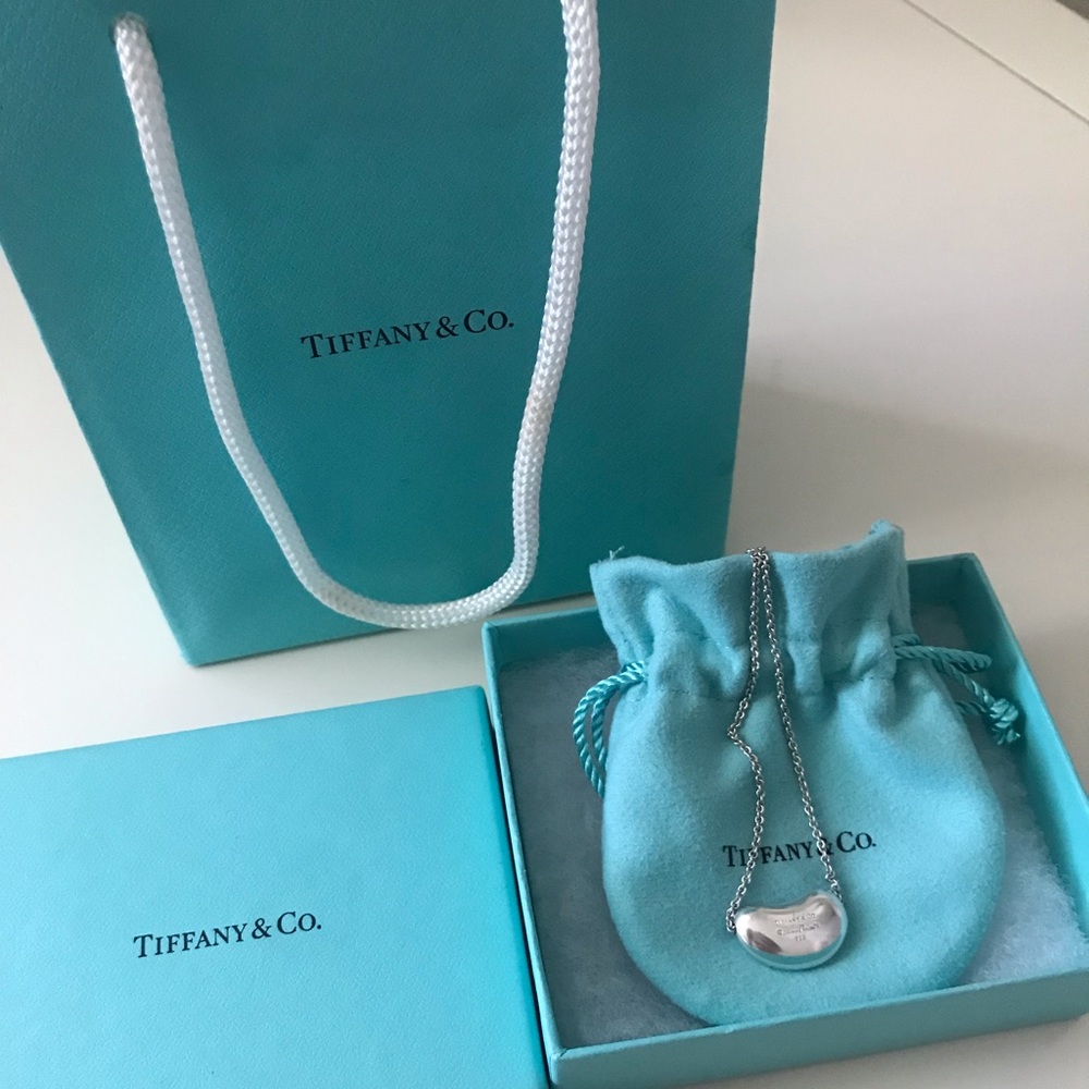 Authentic Tiffany & Co. Elsa Peretti Bean Necklace